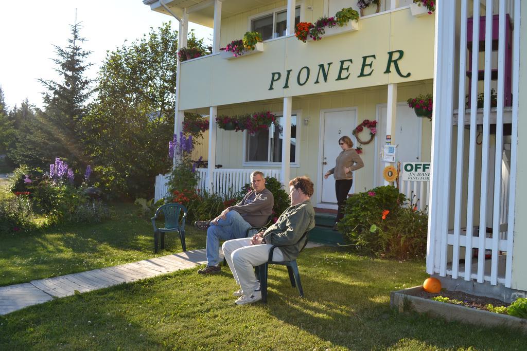 Pioneer Inn Downtown Homer Dış mekan fotoğraf